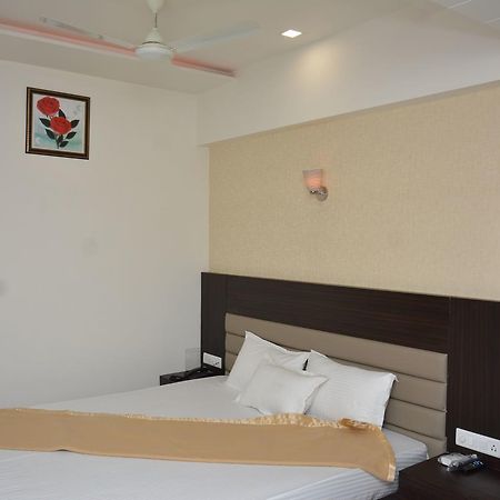 Hotel Darshan Rajula Экстерьер фото