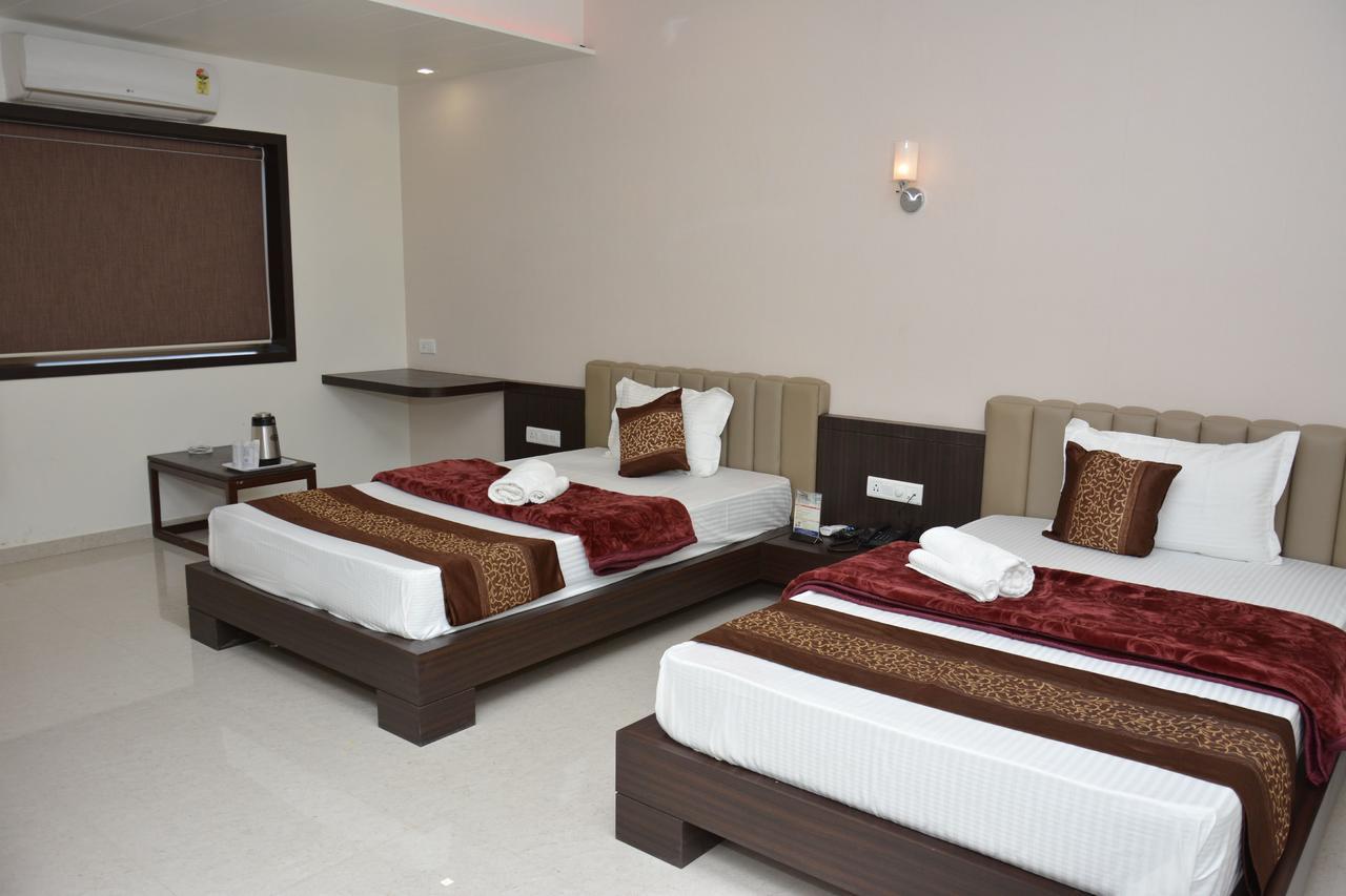 Hotel Darshan Rajula Экстерьер фото