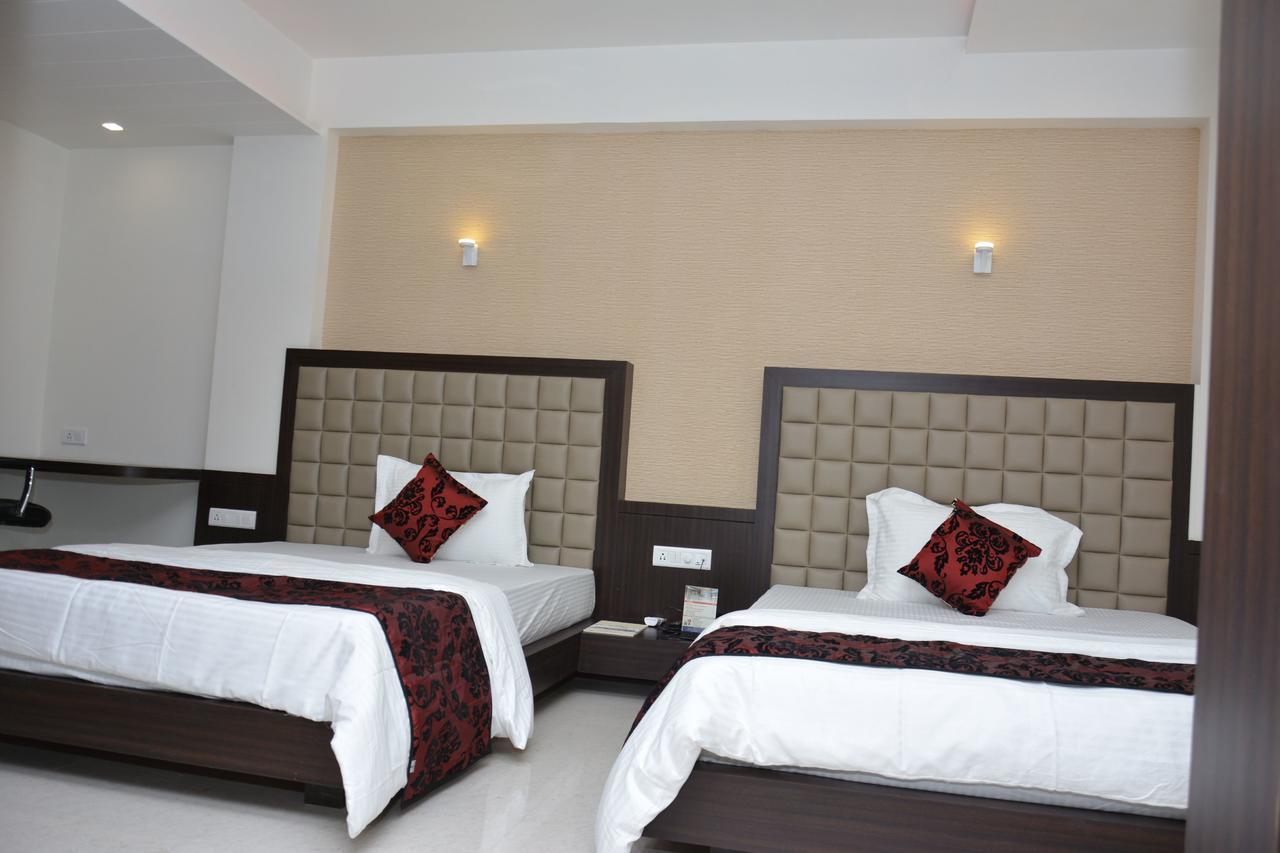Hotel Darshan Rajula Экстерьер фото